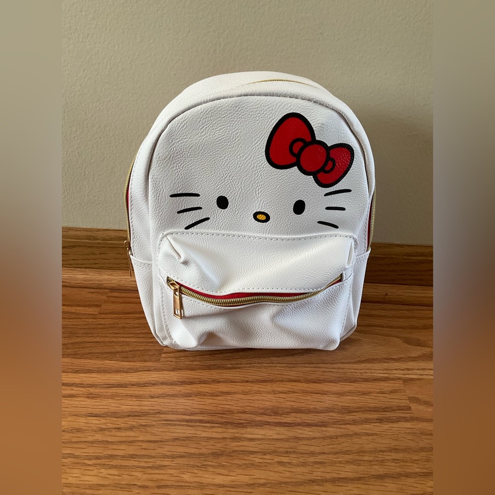 Hello Kitty White Backpack NWT